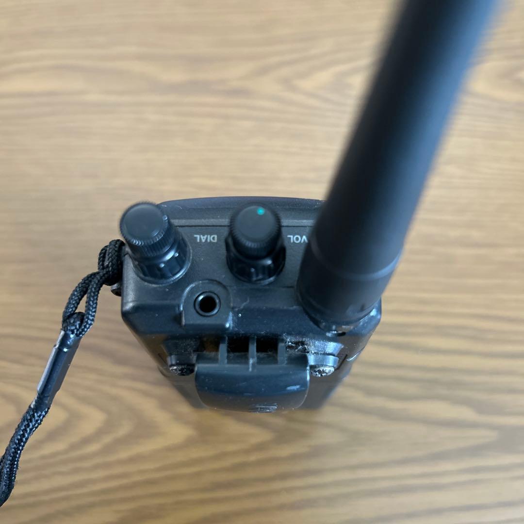 アイコム　広帯域ハンディ受信機　IC-R10