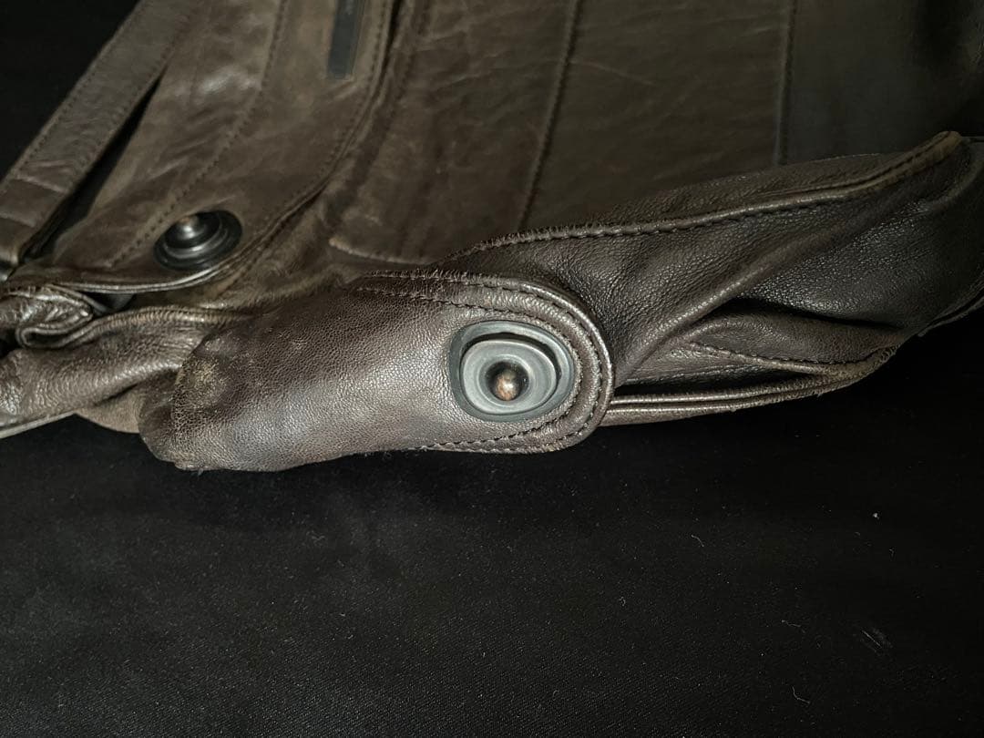 JULIUS ガスマスク　レザー　ショルダーバッグ/DEVOA/GUIDI