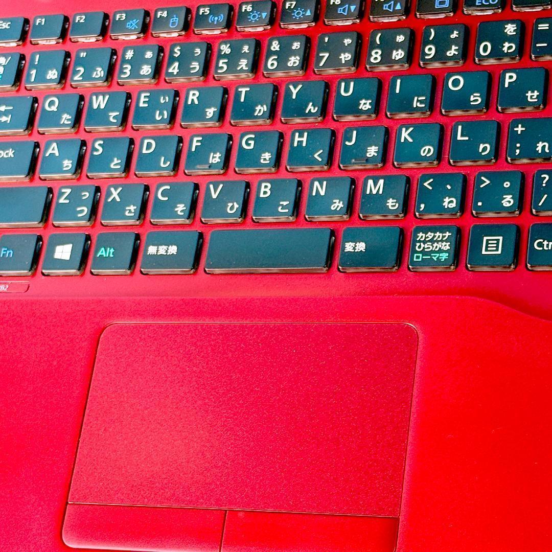 美品レッド！Corei7・メモリ8GB・SSD・ブルーレイ・ノートパソコン