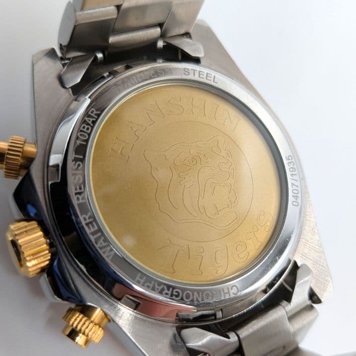 【希少】阪神タイガース 承認 電波ソーラー クロノグラフ腕時計 1935本限定