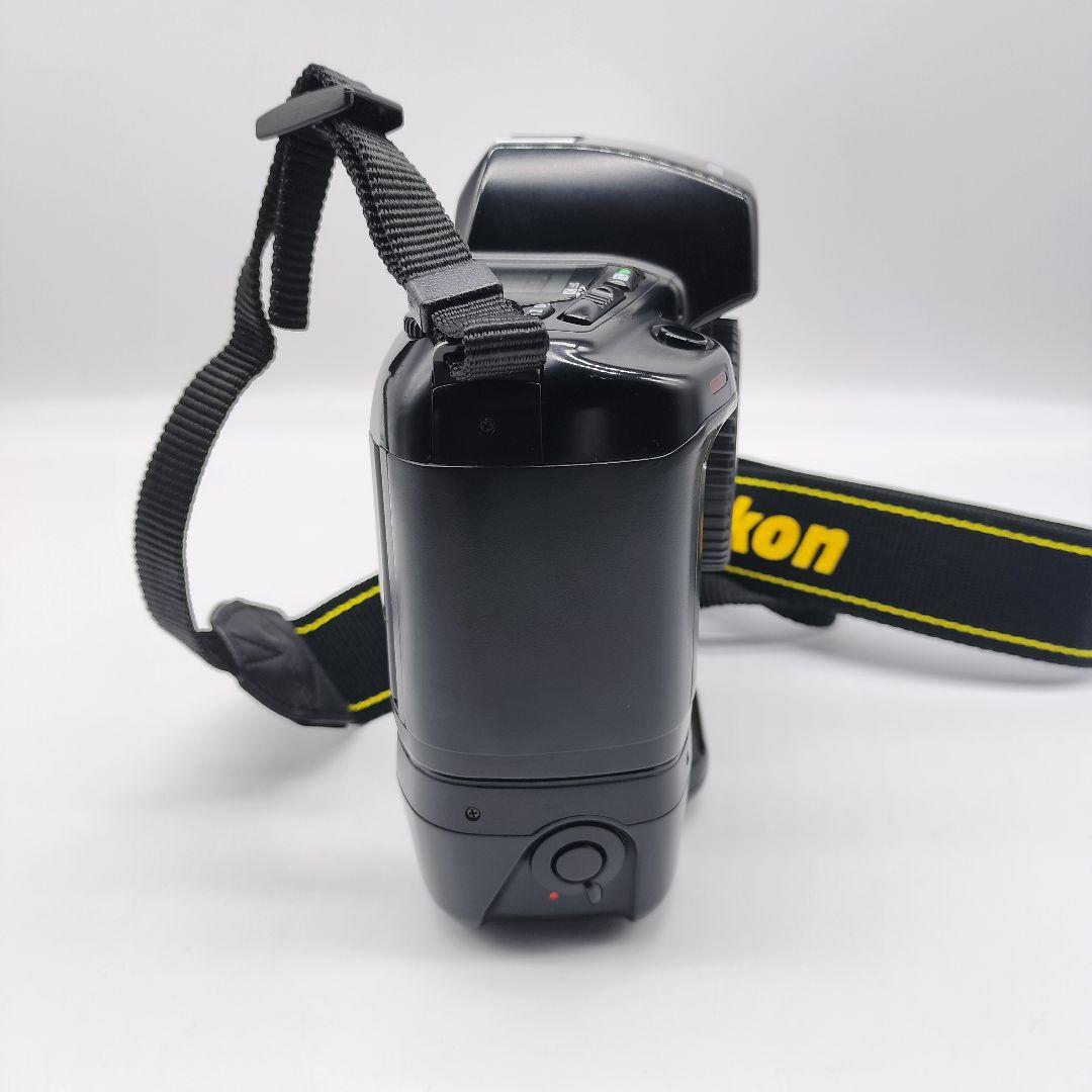 Nikon F90X MB-10バッテリーパック付き