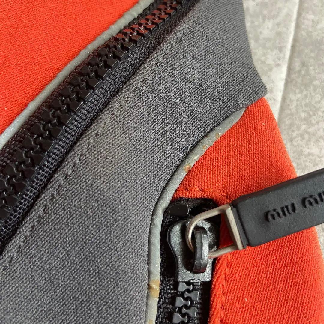 ぽんちゃん 様　miumiu ボディバッグ　ビンテージ　アーカイブ　Y2K