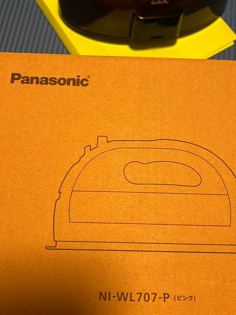 【超美品】パナソニック【高級アイロン】2022年式コードレス【NI-WL707】