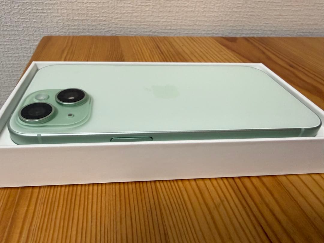 iPhone 15 128GB simフリー バッテリー残量100%！