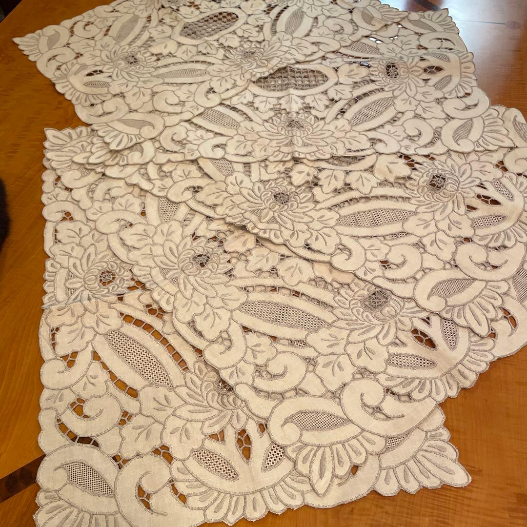 総レース　総手刺しゅう　ランチョンマット　テーブルセンター　5枚まとめて