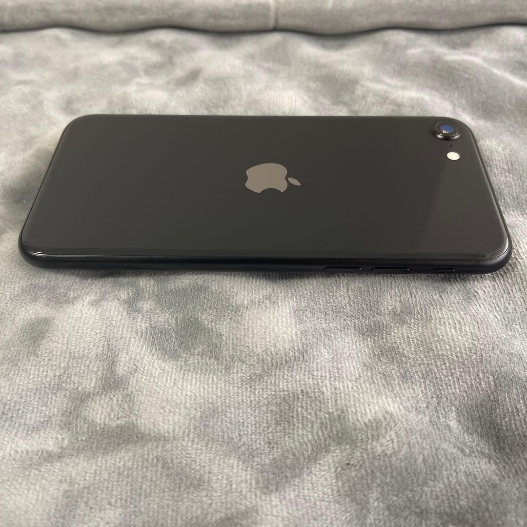 【美品】iPhoneSE (第2世代) ブラック バッテリー85% SIMフリー