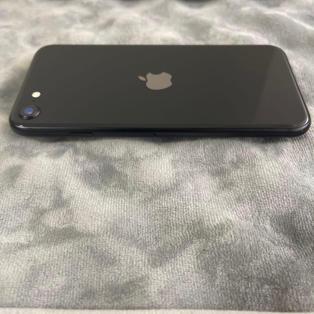 【美品】iPhoneSE (第2世代) ブラック バッテリー85% SIMフリー