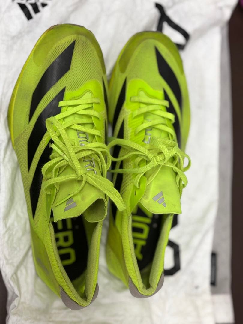 アディゼロフィネス　短距離スパイク　スパイクピン付属　サイズ26.5 袋