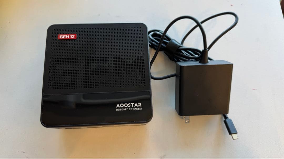 ミニPC Ryzen 7 8845HS 32GBメモリ 1TB SSD AI