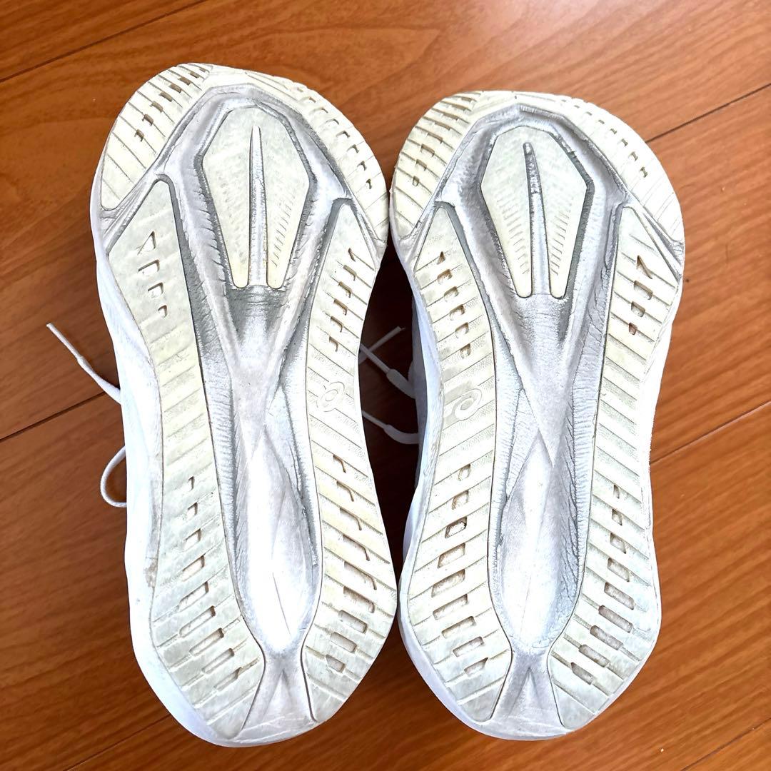 アシックス　ノヴァブラスト5 　ホワイト 　白　メンズ　25.5cm