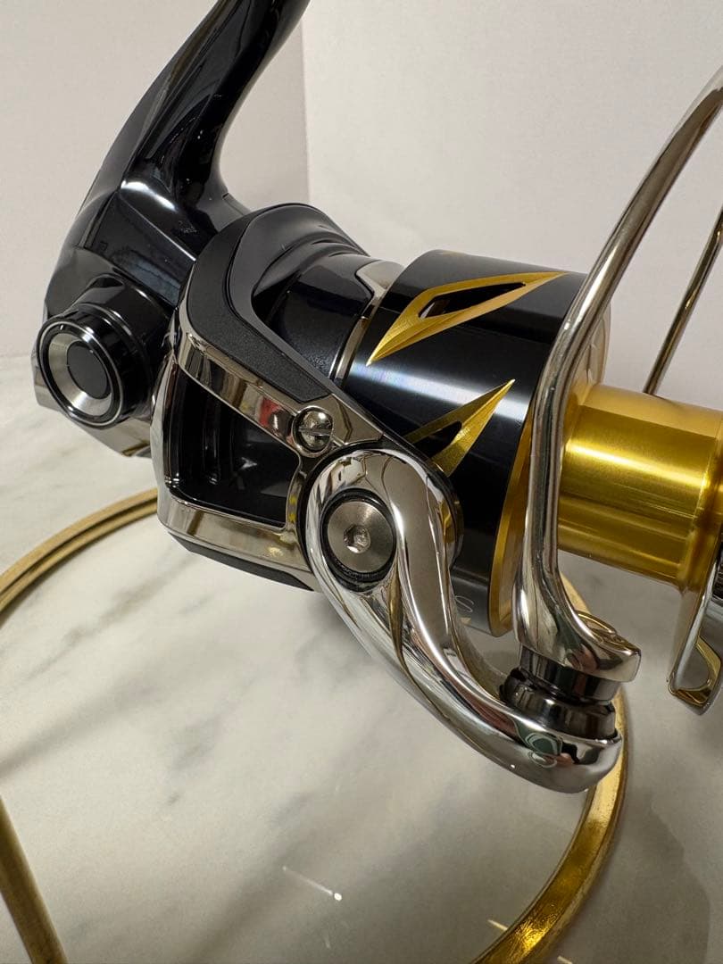 超美品:19ステラSW 8000PGスピニングリール