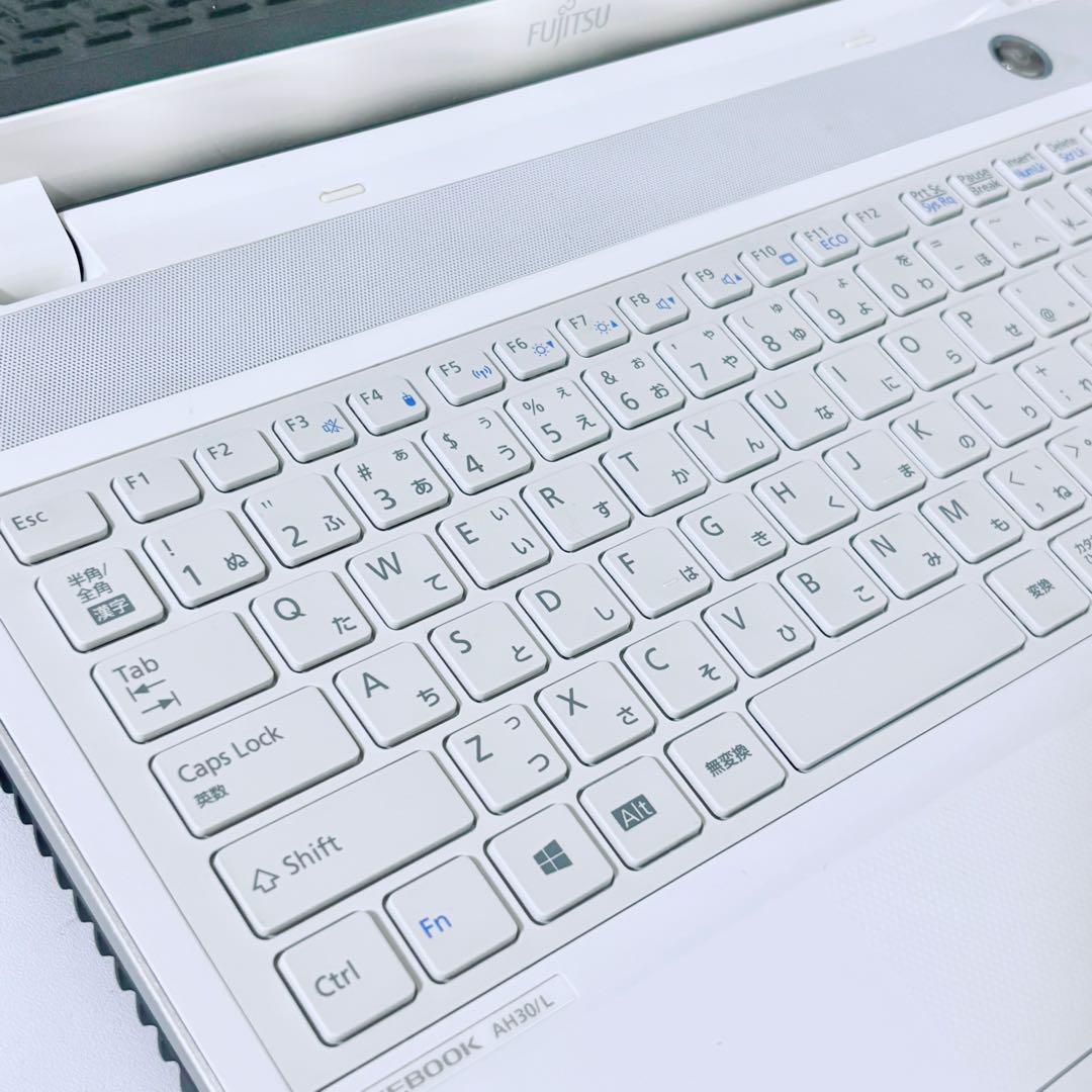 G-10/富士通/ノートパソコン/大容量SSD512GB/Win10/カメラ