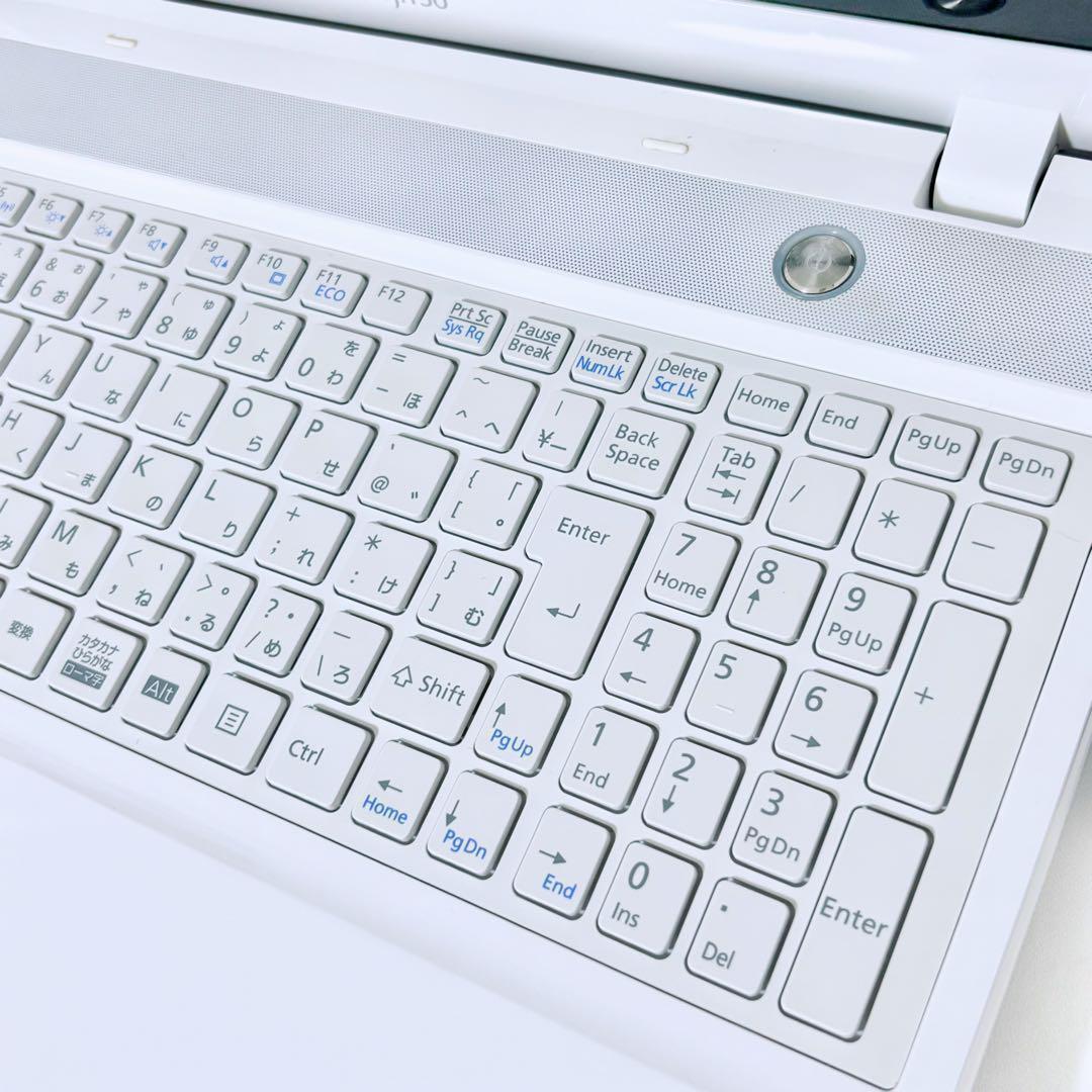 G-10/富士通/ノートパソコン/大容量SSD512GB/Win10/カメラ