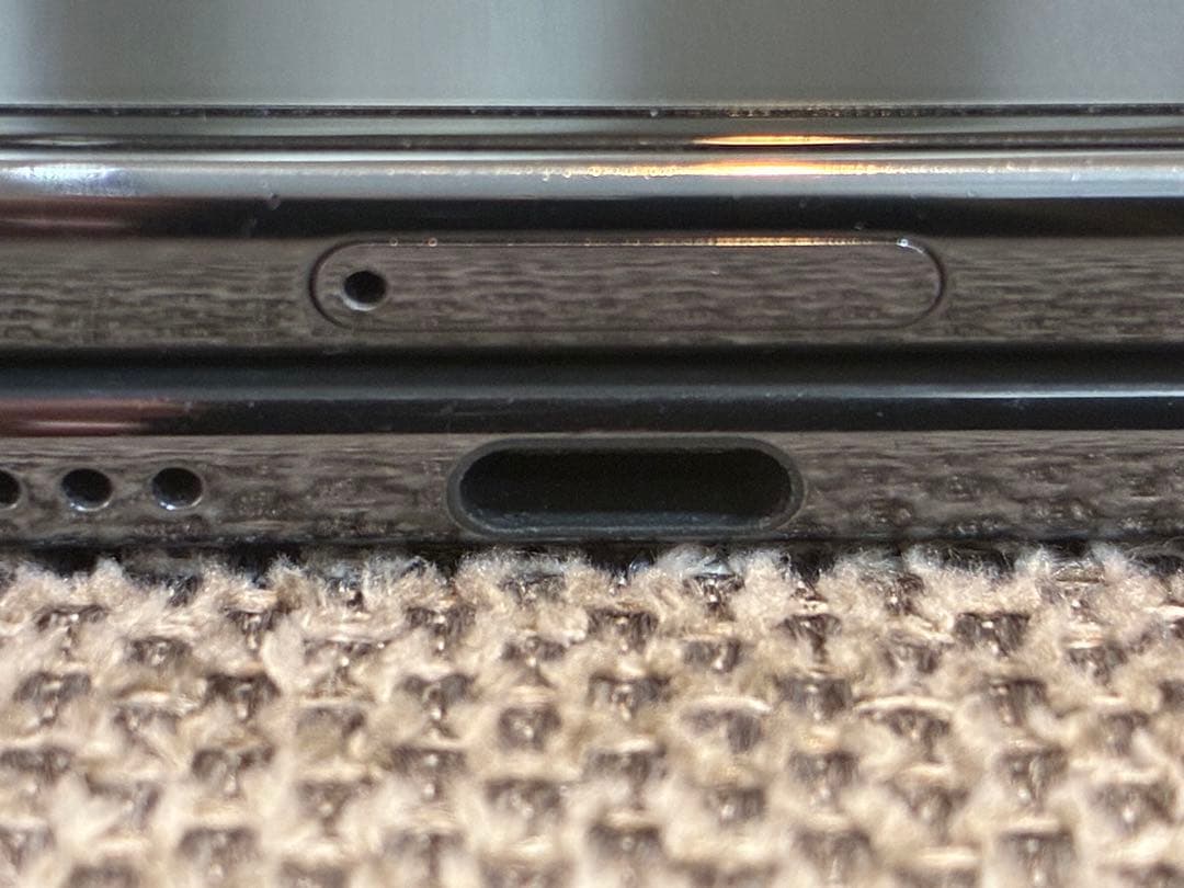 Google Pixel Foldとケース等