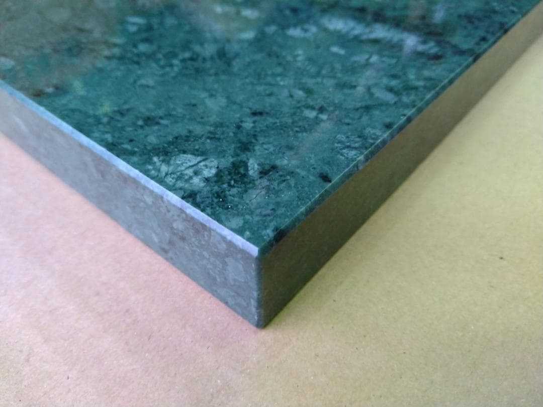 天然大理石　オーディオボード【エメラルドグリーン】350×300×25●5面磨き