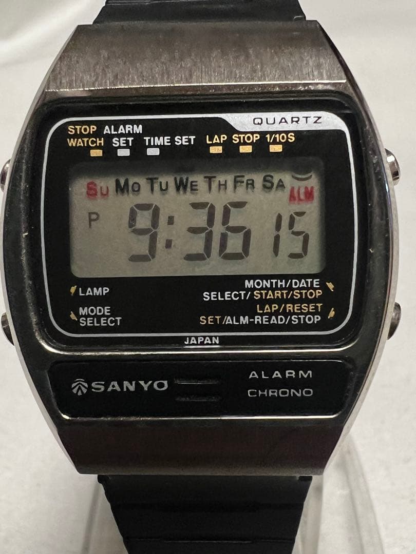 SANYOサンヨー359-21C デジタル腕時計　電池:/ベルト新品　稼働品