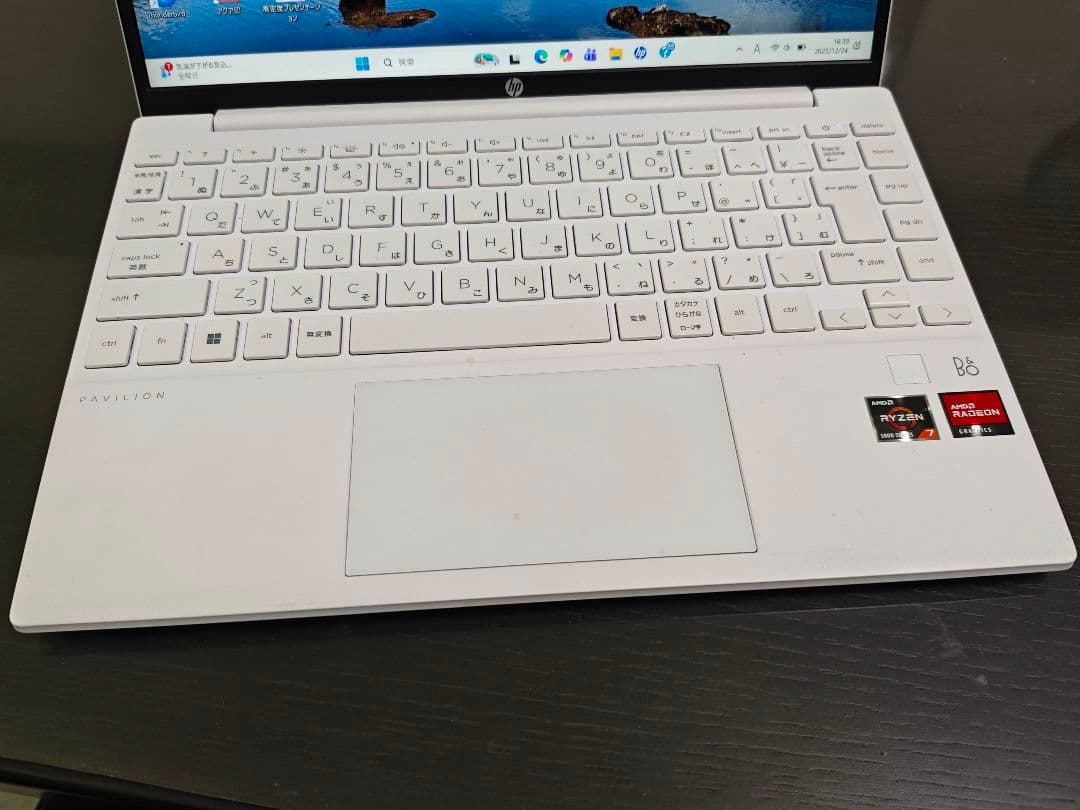 Windowsノート本体 HP Pavilion Aero Laptop-7IEOM5JA
