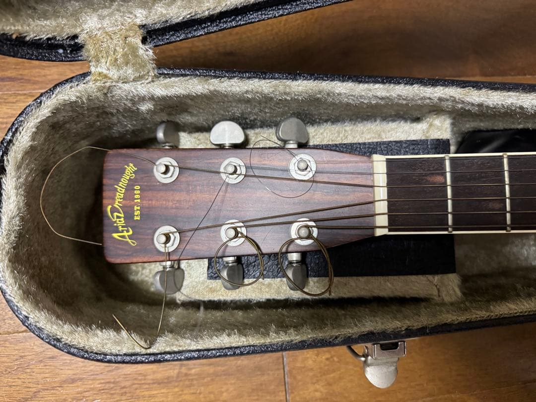 ギター Aria Dreadnought