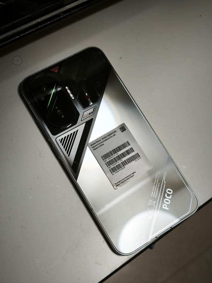 Xiaomi pocof7 使用2ヶ月美品 おまけ付き 検（F7 X7 M7