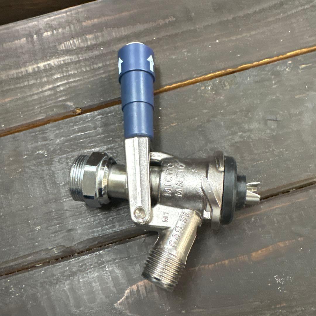 サントリー 生ビール樽用 ヘッド・コック、減圧弁