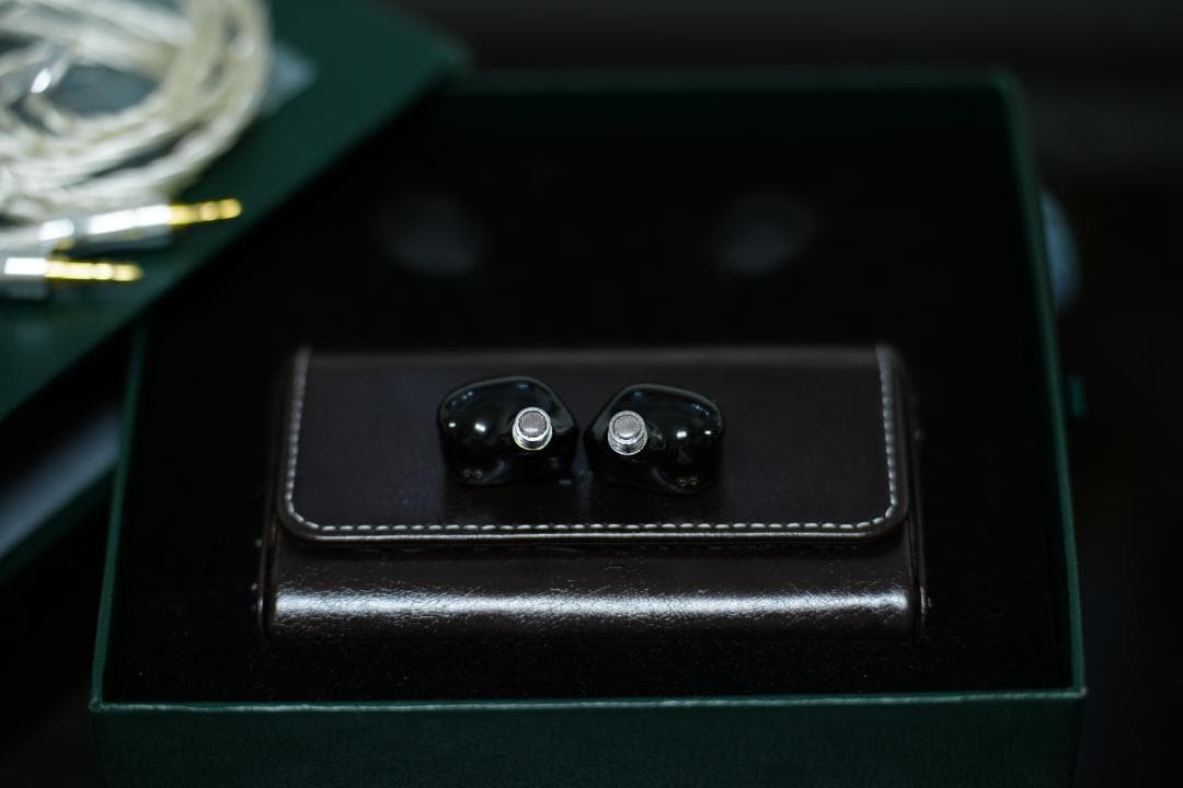 イヤホン THIEAUDIO MONARCH