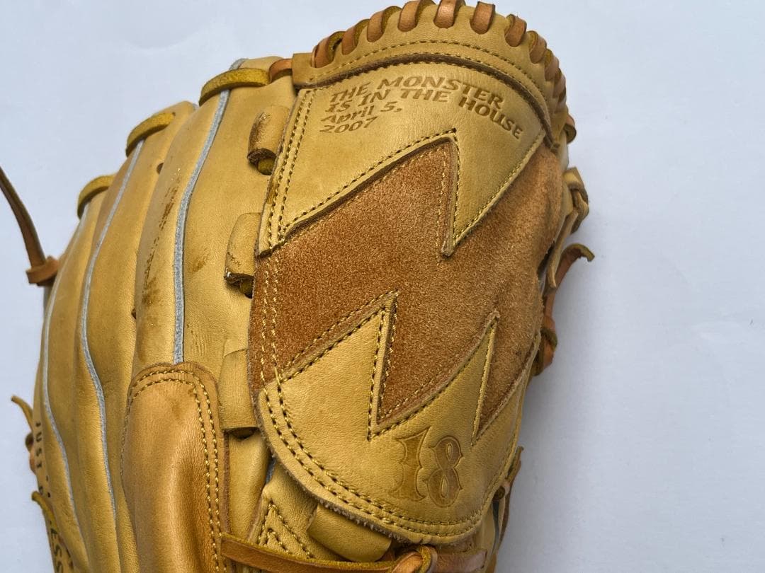 NIKE 一般軟式投手用グローブ 松坂大輔 限定モデル 右投げ用 当時物 即戦力