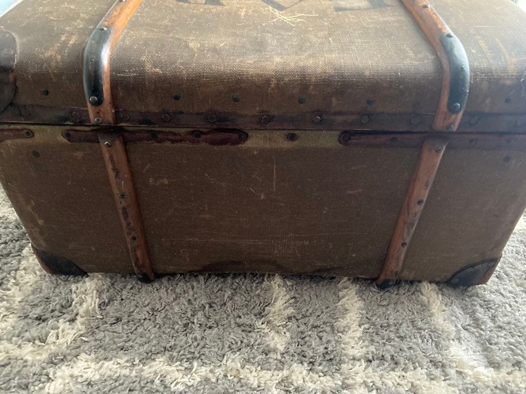 ￼【お値下げ】アンティーク ヴィンテージ 大型トランク 収納　コーヒーテーブル