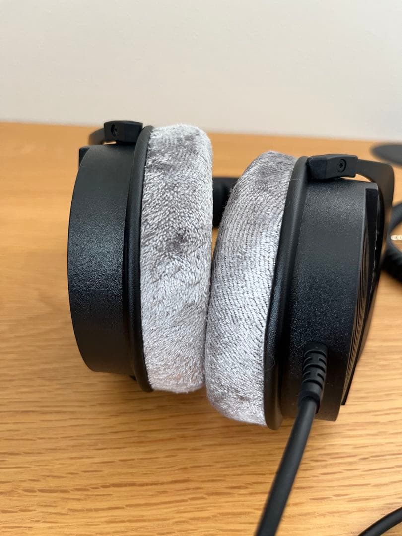 新品同様 beyerdynamic DT990 PRO ヘッドホン 250Ω