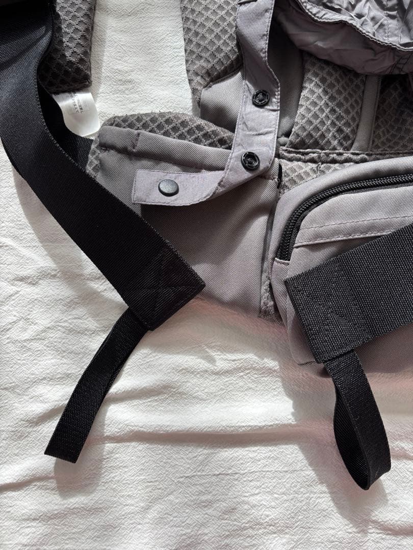 ergobaby OMNI breeze グラファイトグレー