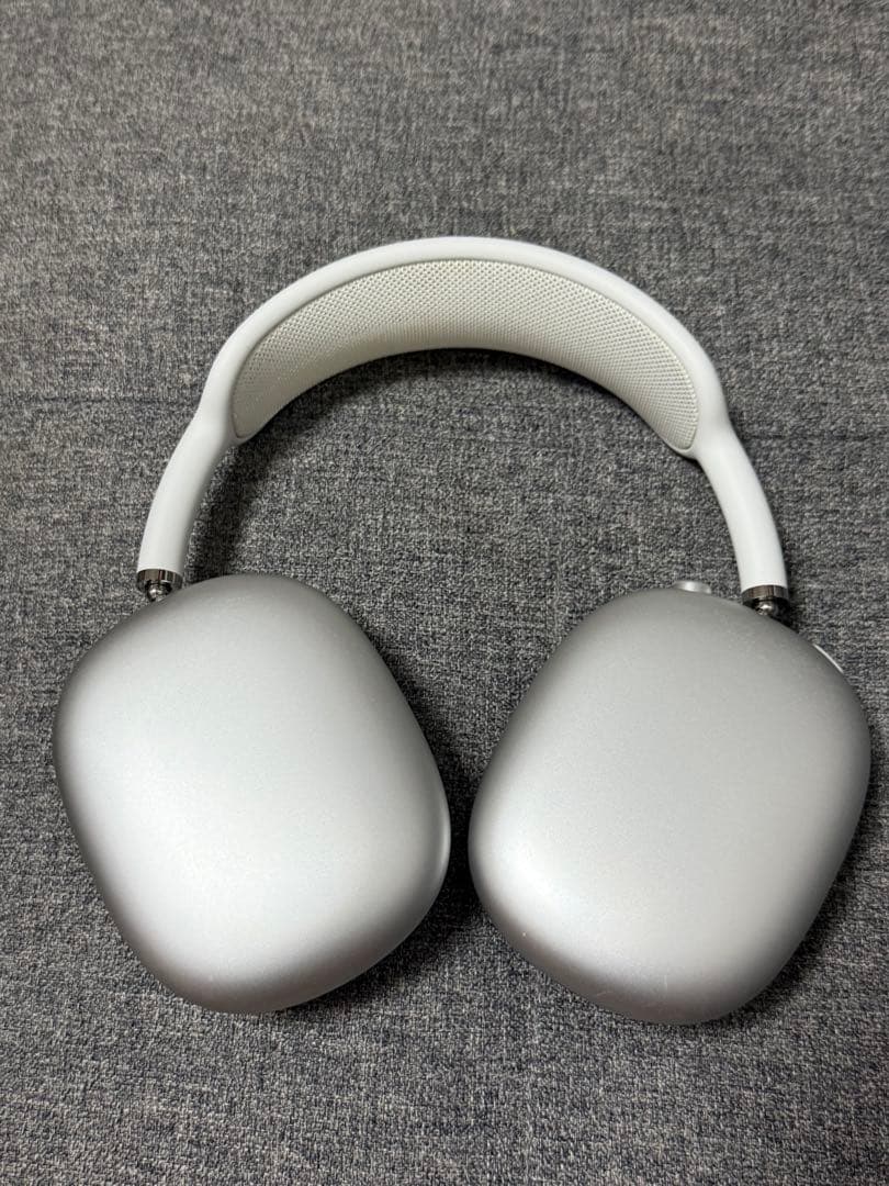 ヘッドホン AirPods Max Silver