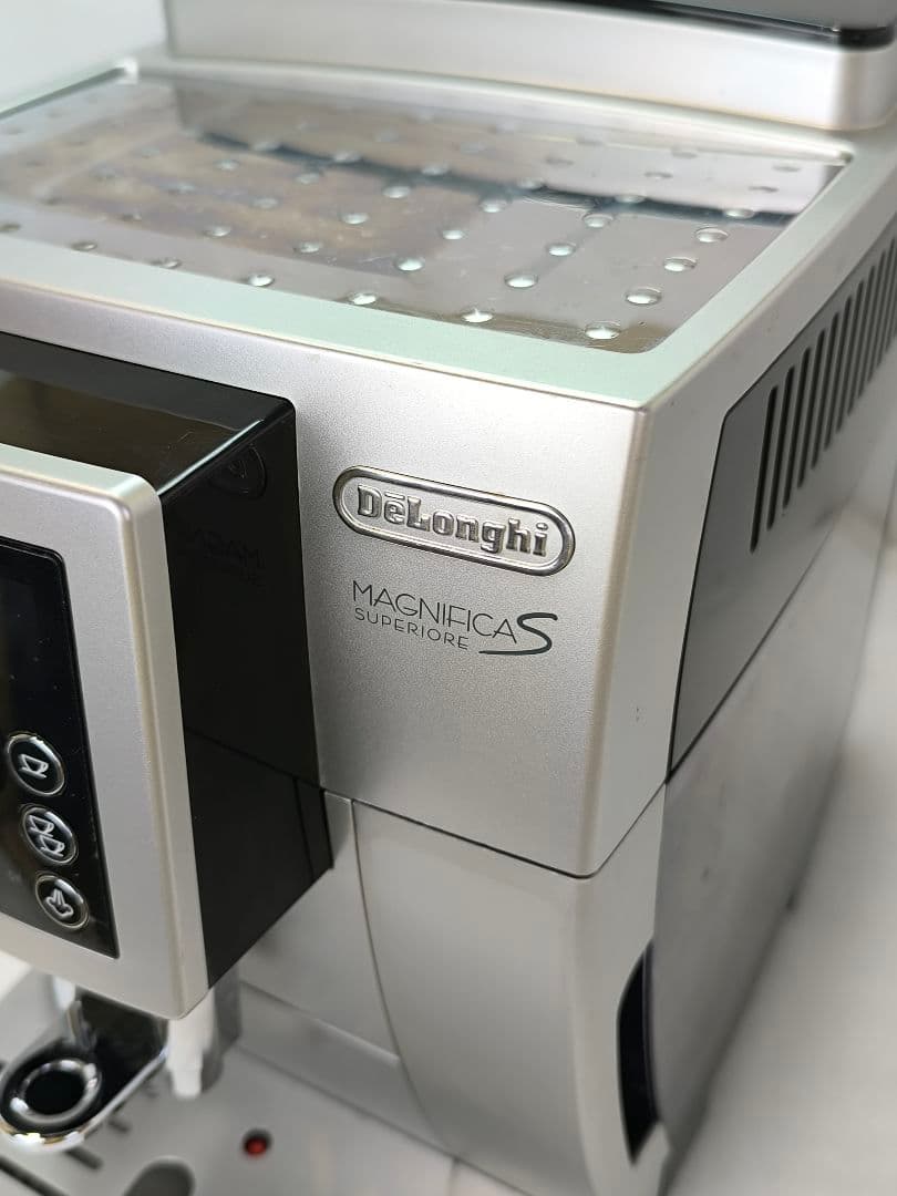 デロンギマグニフィカS コンパクト全自動コーヒーマシン　ECAM23420SBN