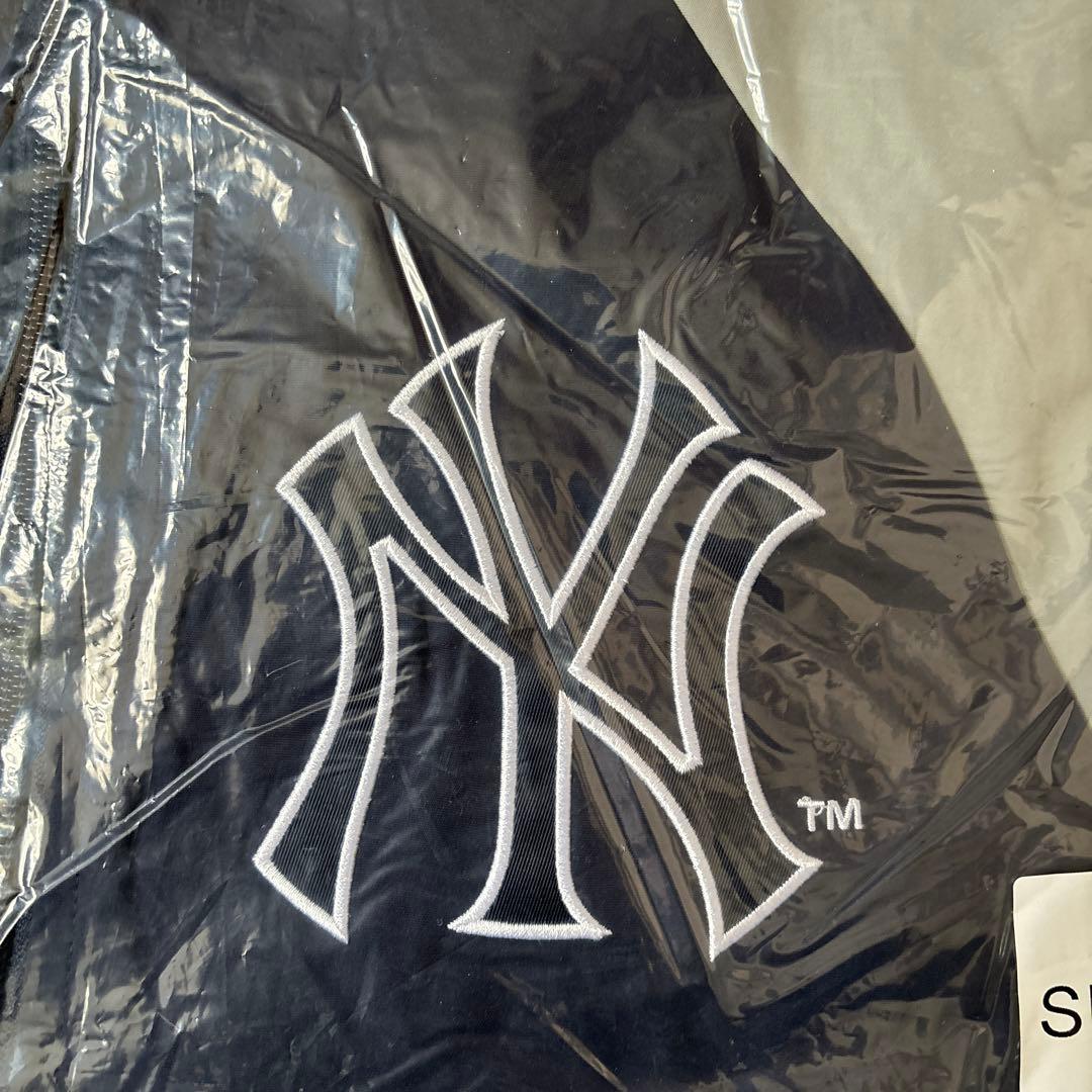 新品　supreme ニューヨーク・ヤンキース　トラックジャケット Mサイズ