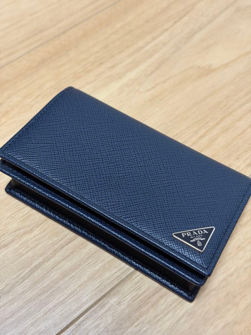 PRADA ネイビー レザー 名刺入れ