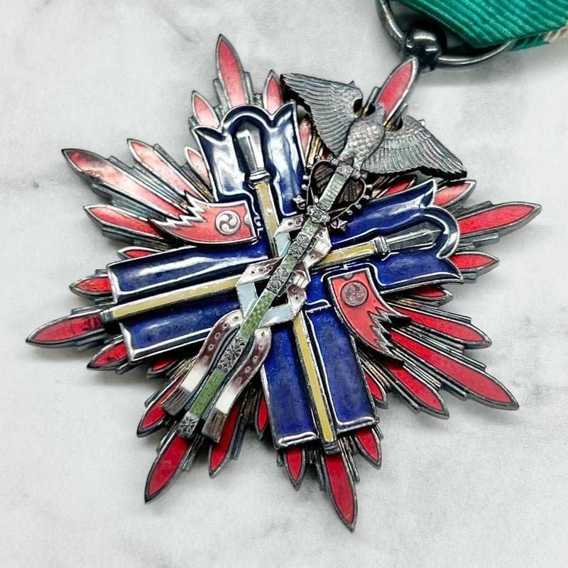 断捨離　勲章　功五級金鵄勲章　略綬付き　共箱付き