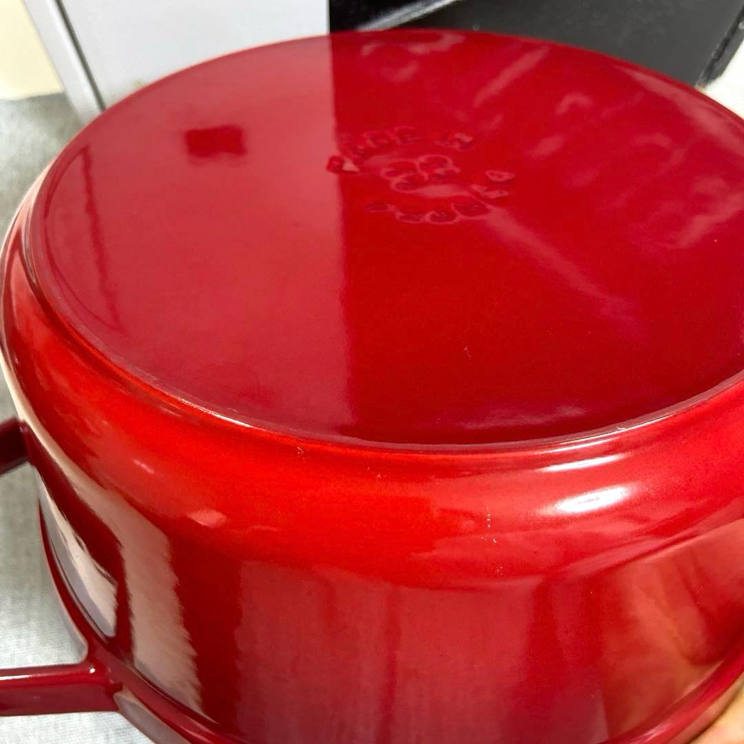 【美品】STAUB ストウブ　ピコココット　ラウンド22cmレッド