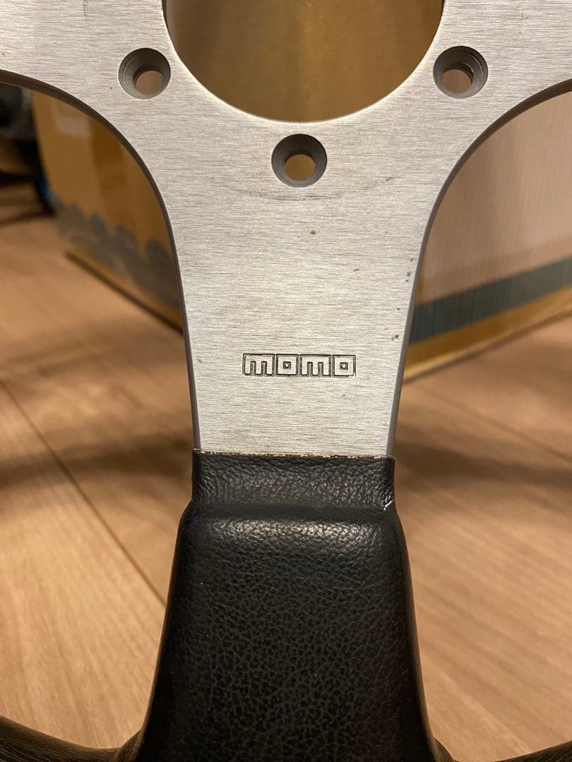 ゴ*イ様 MOMO レース