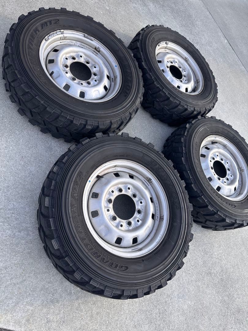 ダットサントラック　D21 純正　14インチ 鉄チンホイール4本　タイヤ付き