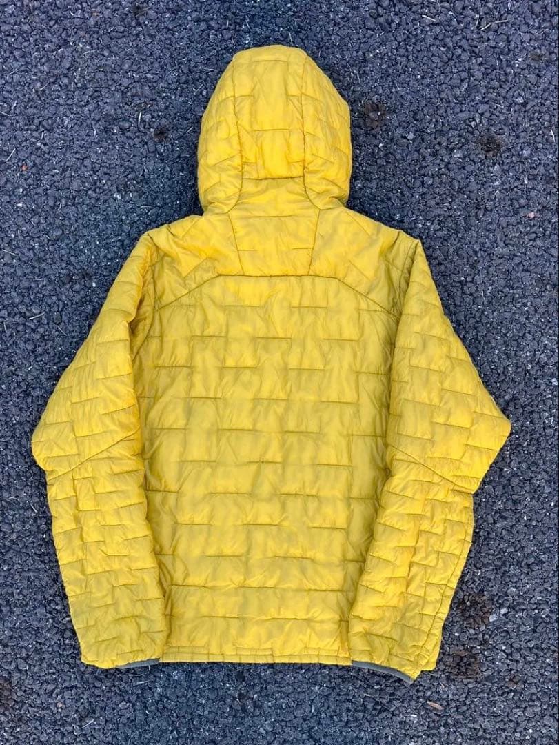 patagonia パタゴニア　マイクロパフフーディ XL