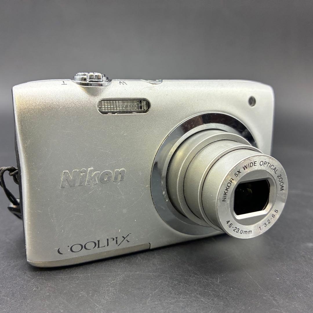 ニコン Nikon COOLPIX A100 動作品　デジカメ　クールピクス