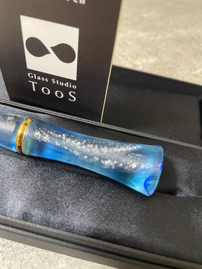 Glass Studio Toos TAKETORI 朧月　露草色