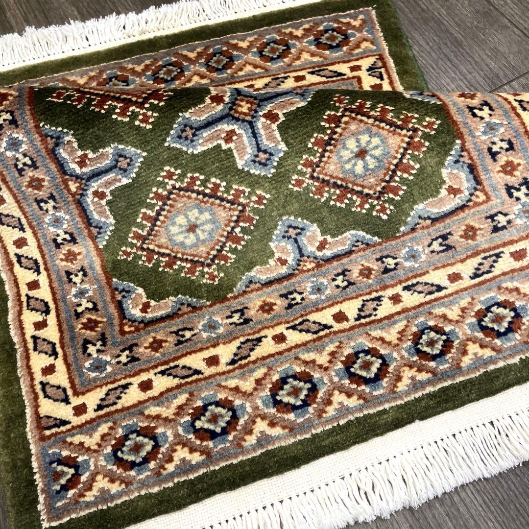 61x46パキスタン手織り絨毯ミニラグ訳あり品写真10/11番