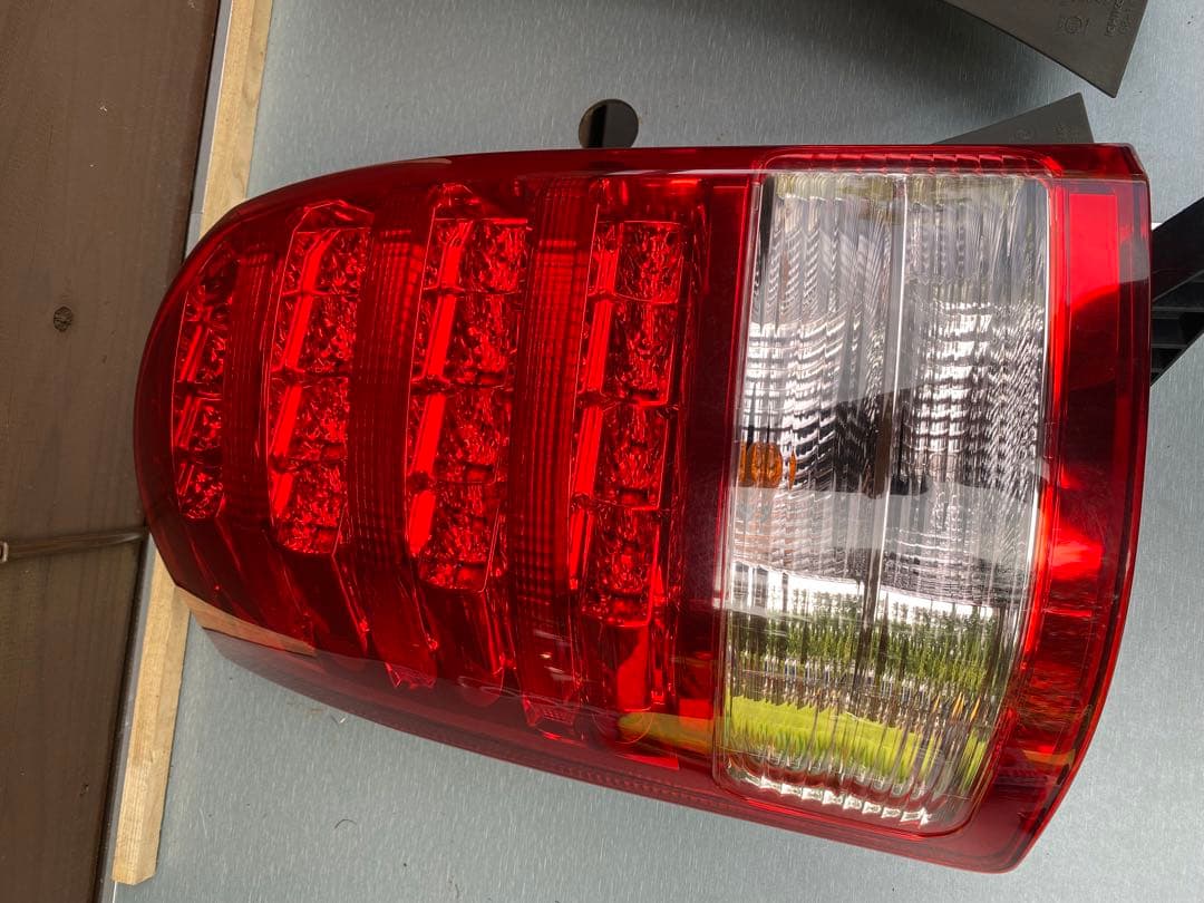 ウィッシュ後期 純正テール