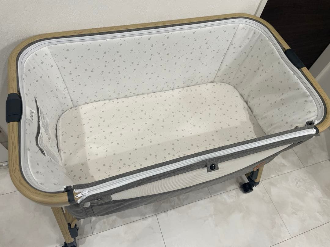 本日15時までです【新品・未使用】訳あり　HZDMJ ベビーベッド　グレー