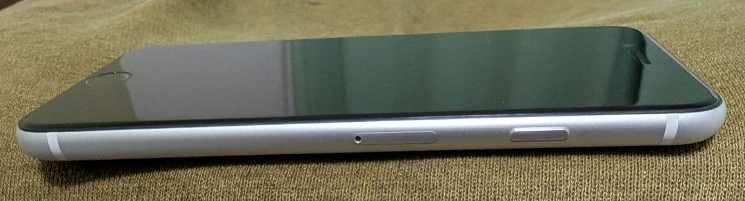 iPhone SE第2世代 64GB ホワイト 本体のみ