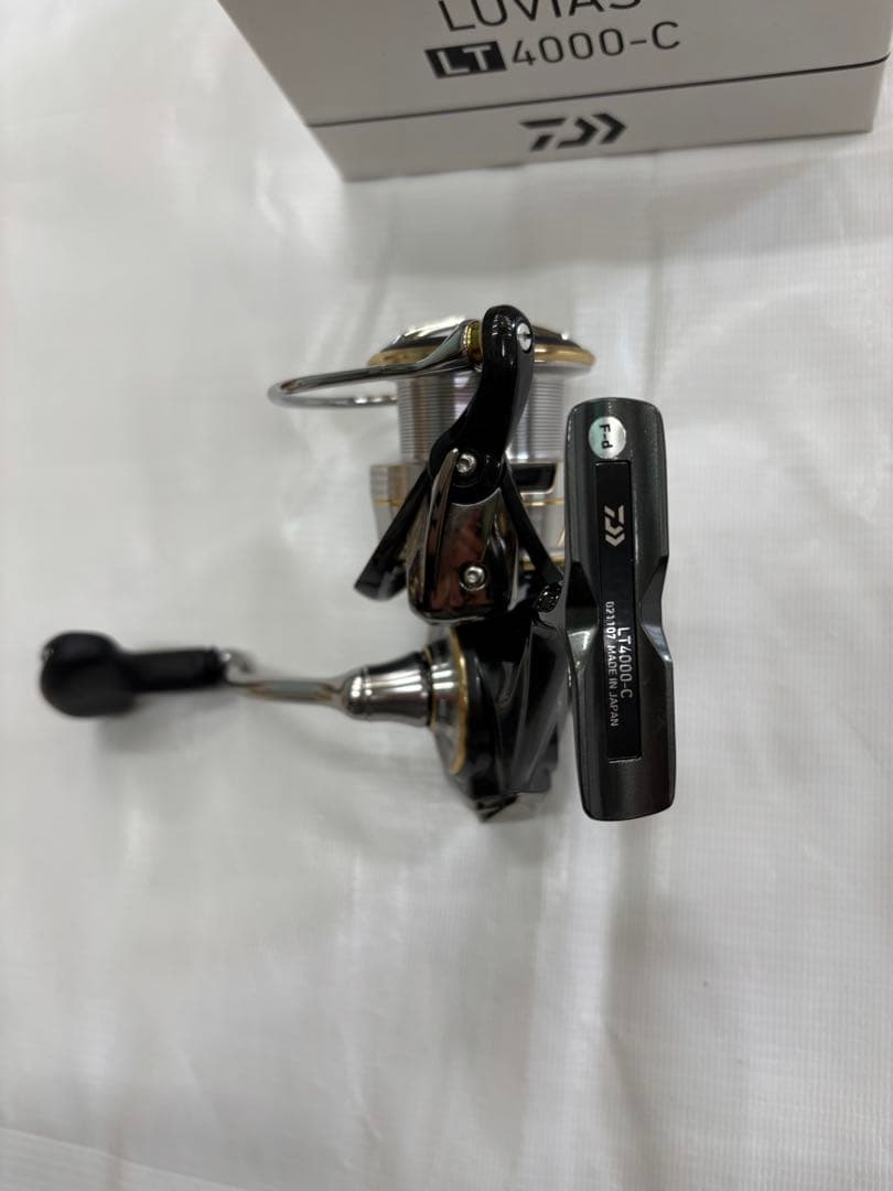美品 Daiwa 20 LUVIAS LT4000-C リール