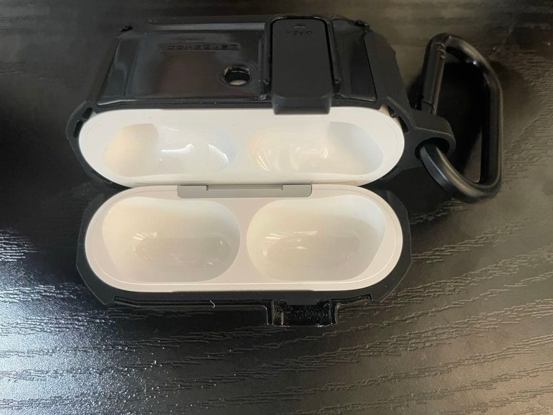 美品 AirPods Pro 3 2025年12月購入 ケース付き