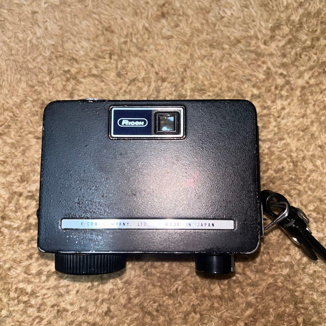 Ricoh AUTOhalf e フィルムカメラ