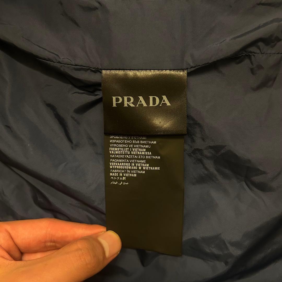 PRADA ナイロンジャケット トライアングル