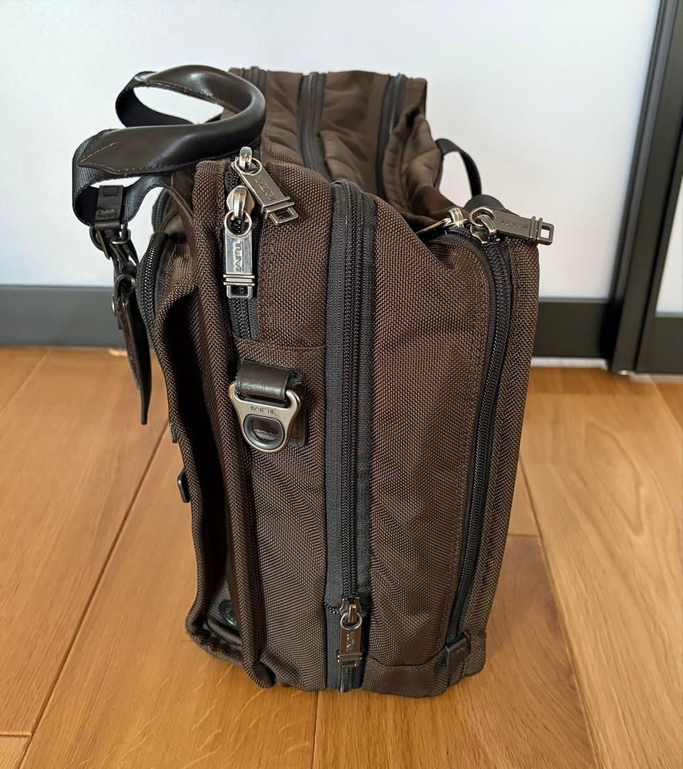 TUMI エクスパンダブルオーガナイザー ラップトップ2wayブリーフ ブラウン