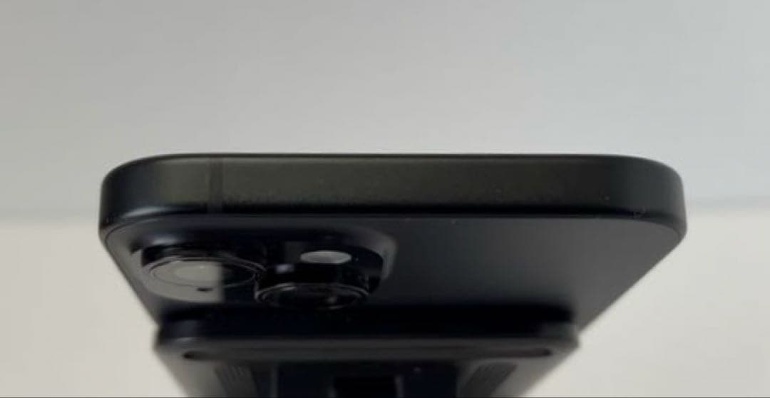 iPhone 15 ブラック256GB SIMフリー 動作良好